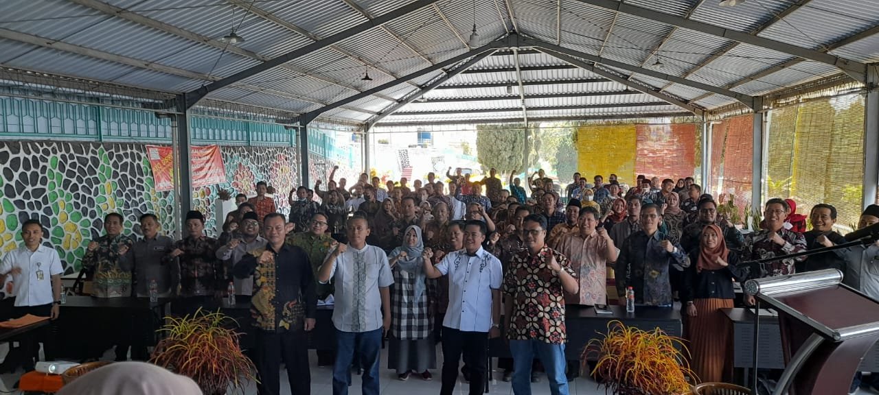 Pengembangan Pusat Pengawasan Partisipatif dan Identifikasi Kerawanan Tahapan Pendaftaran Partai Politik pada Pemilu