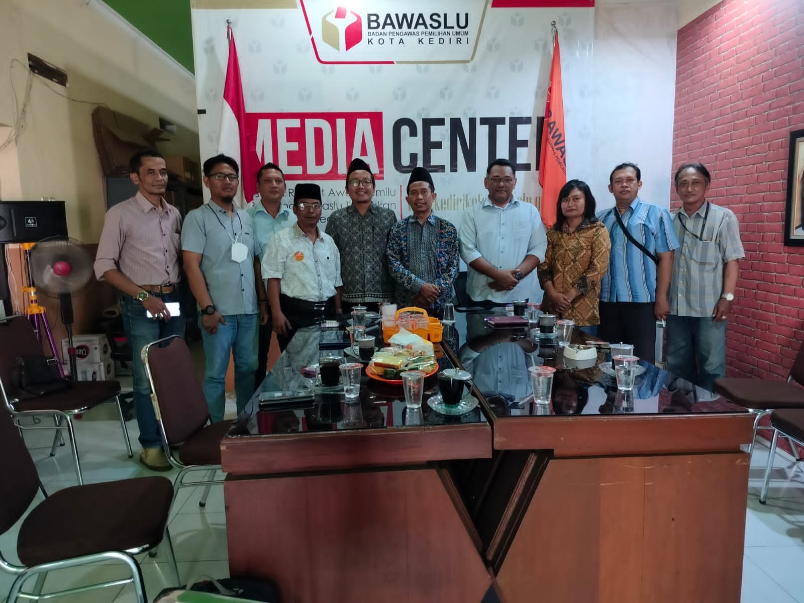 Kunjungan Parsindo dan PKR di Bawaslu Kota Kediri