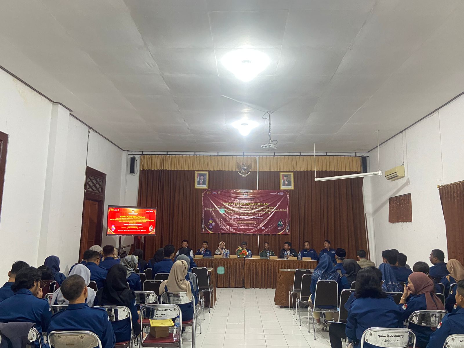 Pengawasan Melekat Pelaksanaan Rapat Pleno Rekapitulasi Daftar Pemilih Sementara Hasil Perbaikan Kecamatan Mojoroto