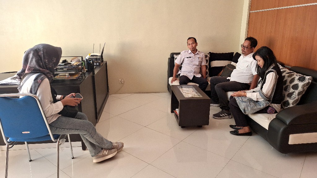 Koordinasi dengan Kelurahan Jamsaren dalam rangka Pengawasan PDPB