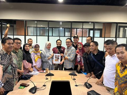 Penyampaian Laporan Akhir Kehumasan 2025 Ke Bawaslu RI