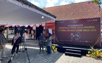 Pengawasan Pendaftaran Pencalona Walikota Kediri