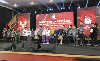 Debat Publik Pertama Calon Paslon Walikota dan Wakil Walikota Kediri