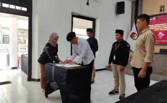 Pelantikan Penggantian Antar Waktu (PAW) Panitia Pemungutan Suara (PPS)